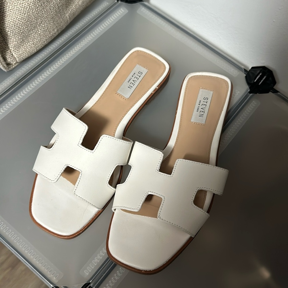 Steven Haydn Sandals in White. Size 8.5. Worn once